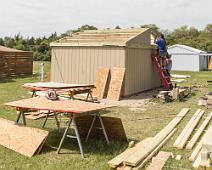 Menius-Herlinger-4 The roof is being built.