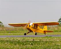 High wing taxiing to terminal High-wing taxiing to the terminal